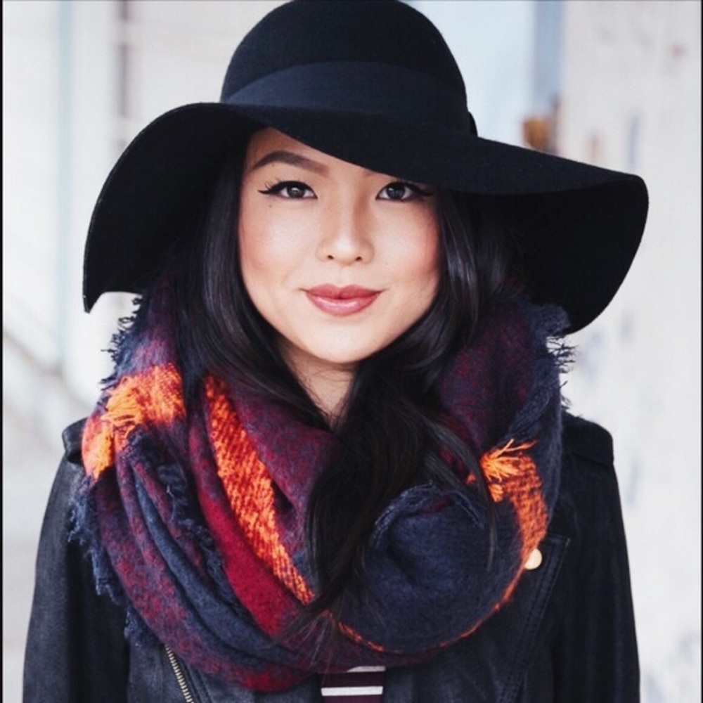 Black Floppy Hat
